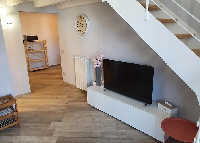 아파트 Le Ochette Di *